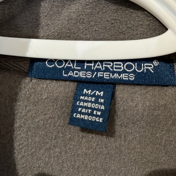 Fleece Vest - Picture 3 of 3